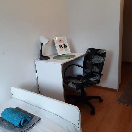 Ochota Forest Guest House وارسو المظهر الخارجي الصورة