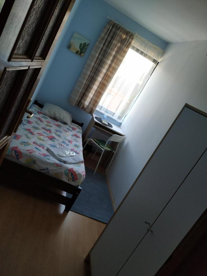 Ochota Forest Guest House وارسو المظهر الخارجي الصورة